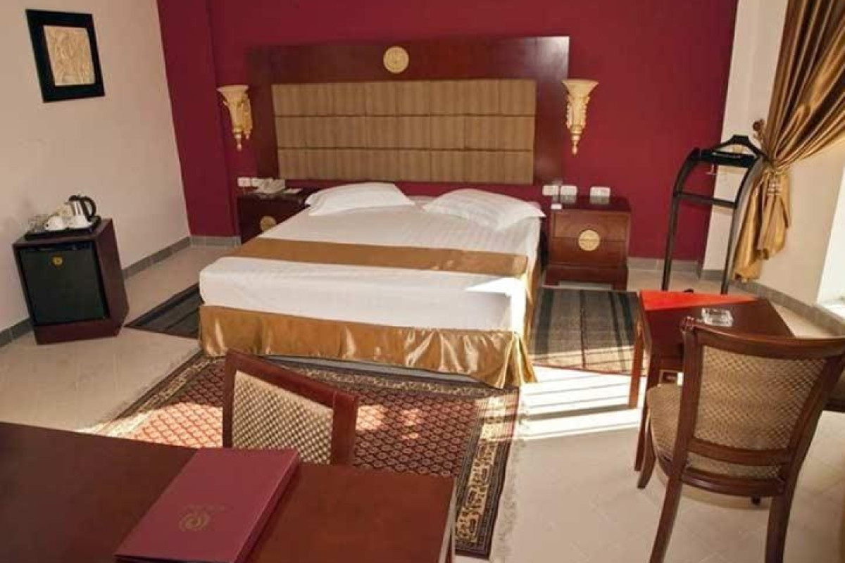 CESAR HOTEL