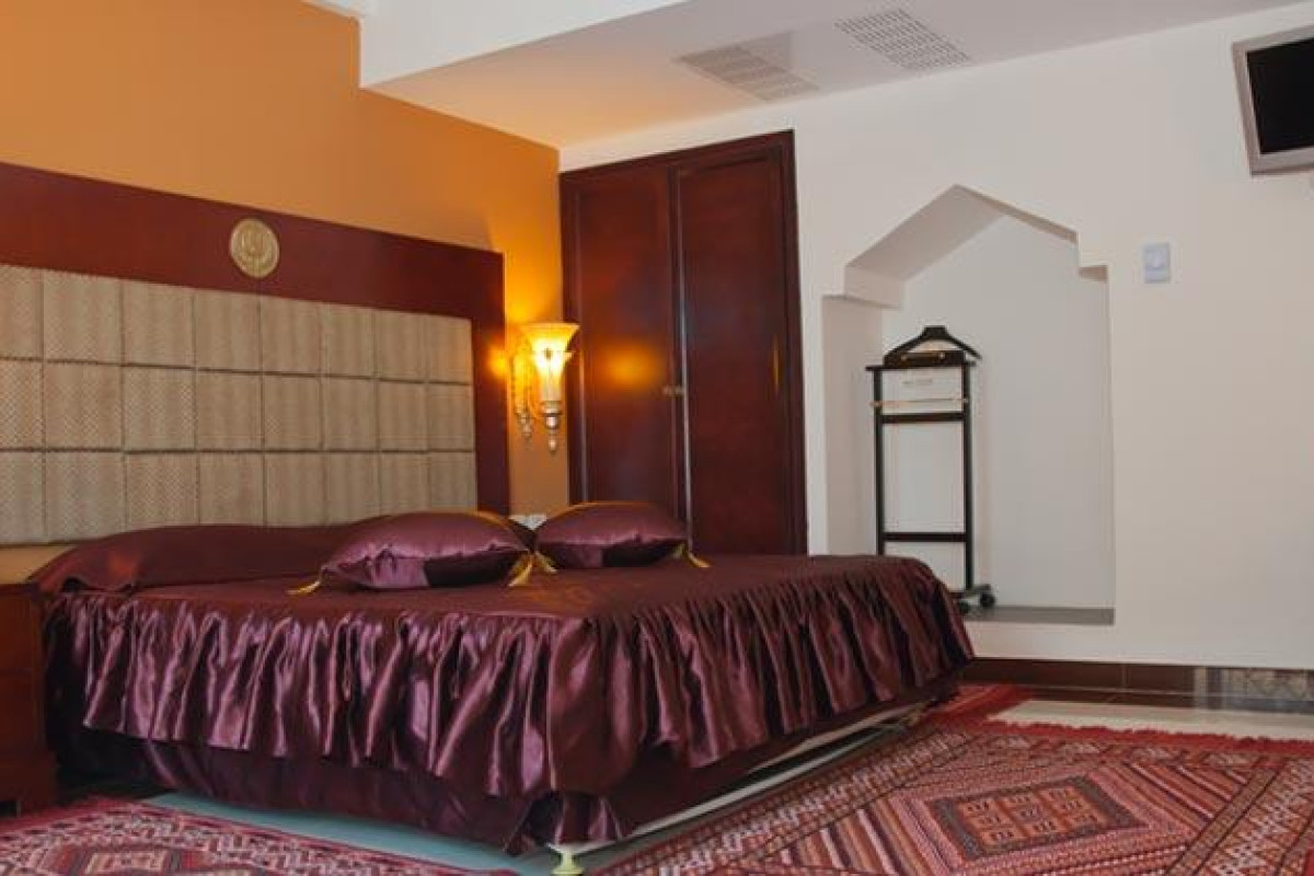 CESAR HOTEL