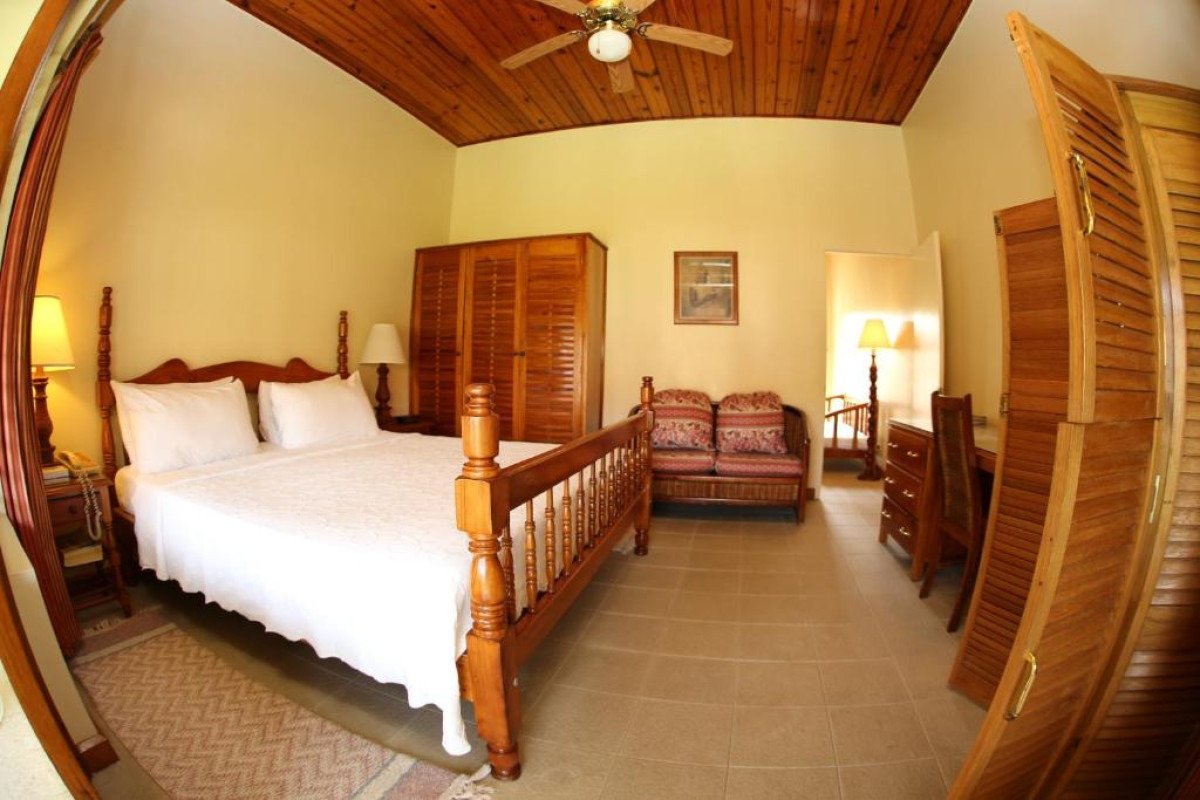 Hotel Charela Inn