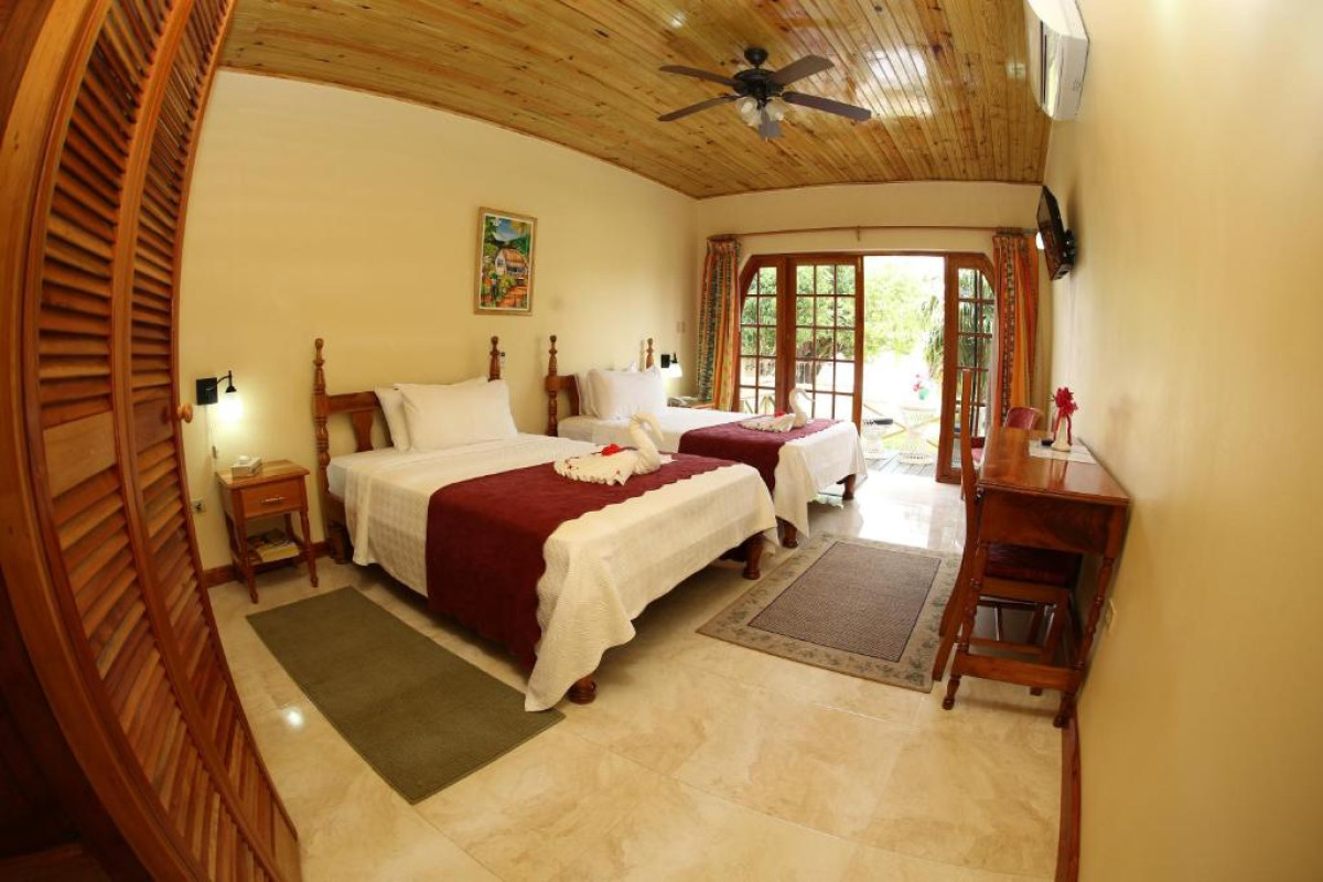 Hotel Charela Inn