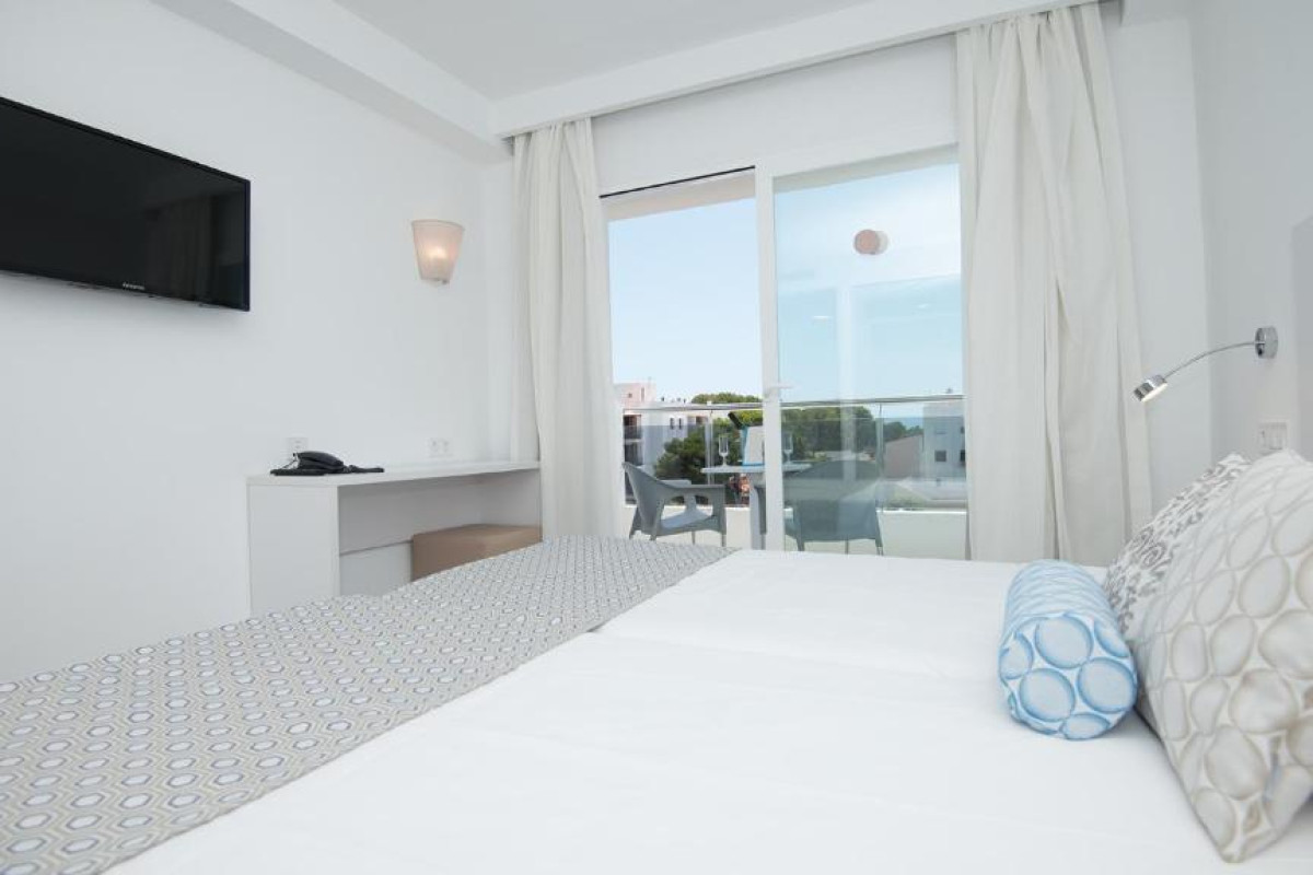 Chevy Hotel  Suites