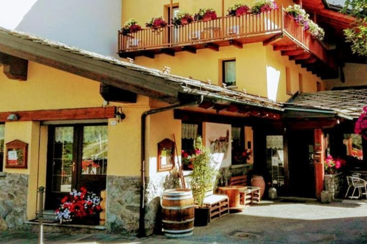 Hotel Coeur Du Village