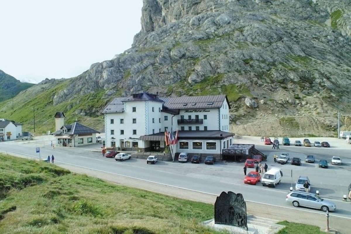 Hotel Col Di Lana