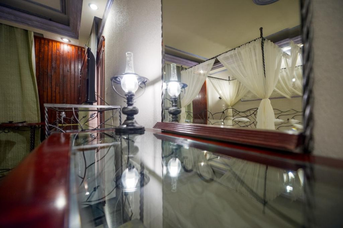 HOTEL COMFORT SUITES