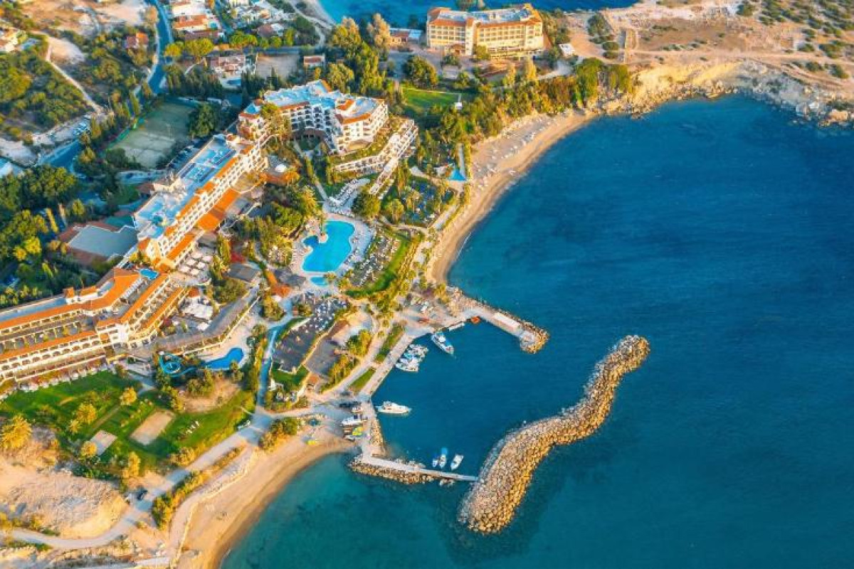 CORAL BEACH HOTEL