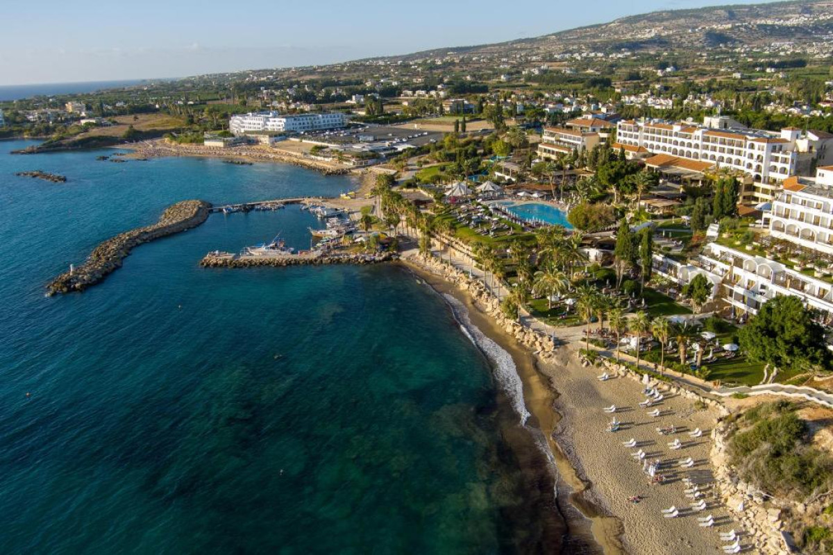 CORAL BEACH HOTEL