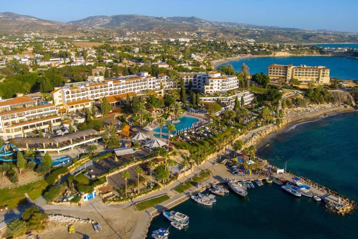 CORAL BEACH HOTEL