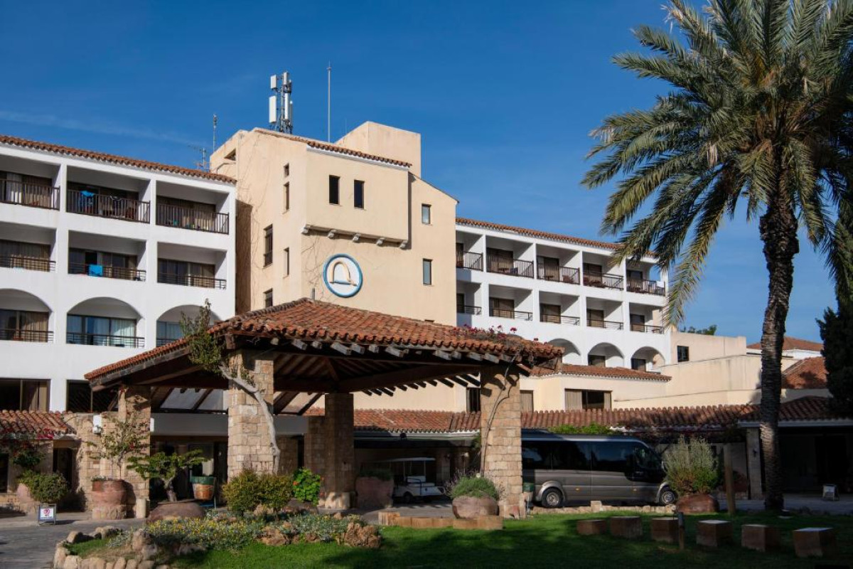 CORAL BEACH HOTEL