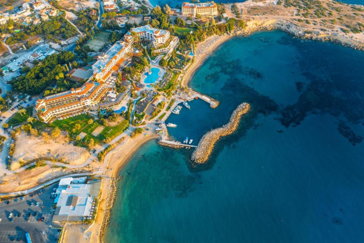 CORAL BEACH HOTEL