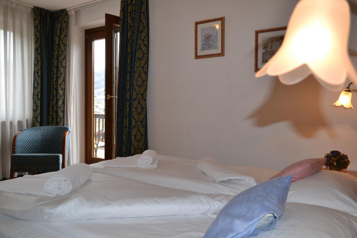 Hotel Corona