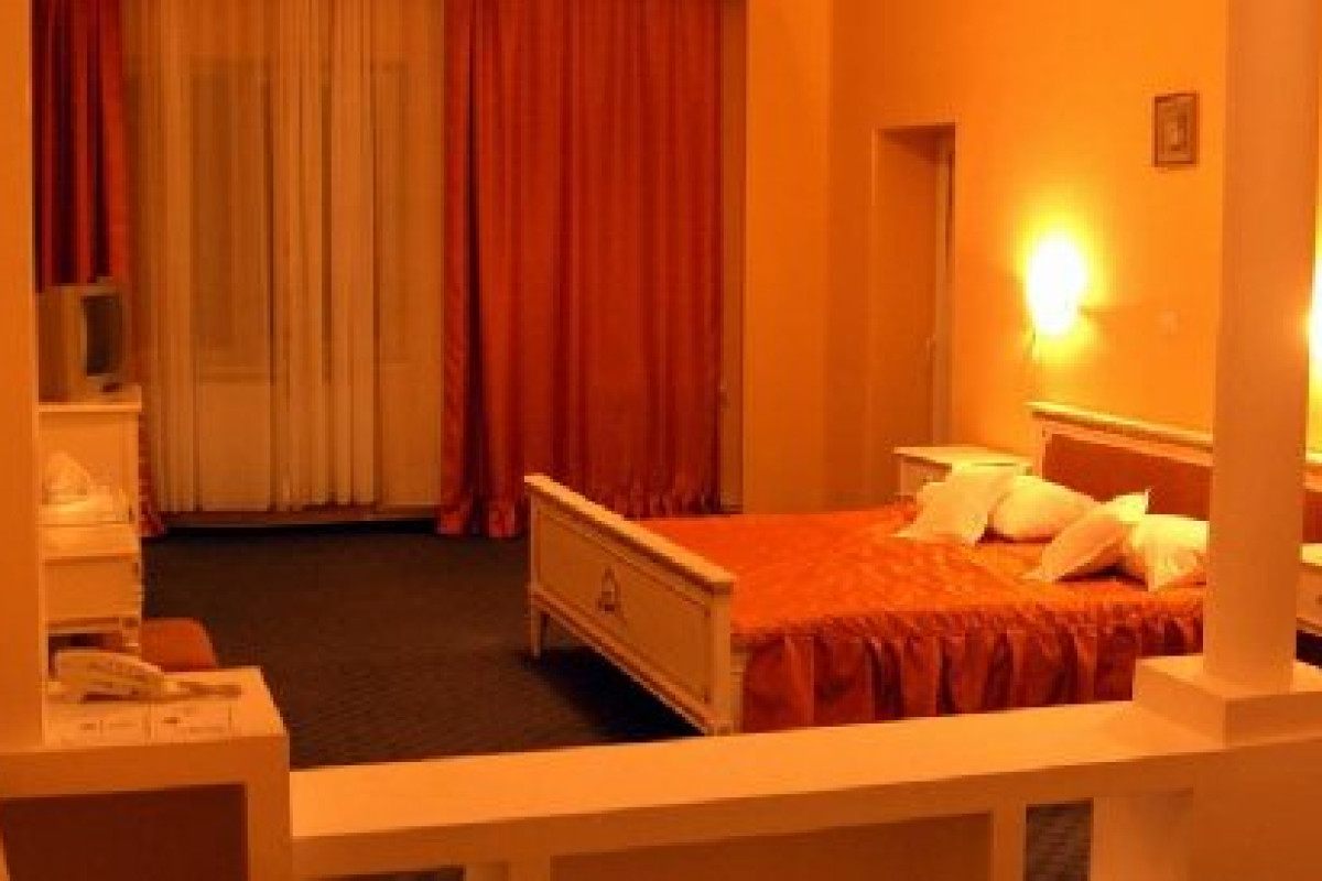 Hotel COTA 1400