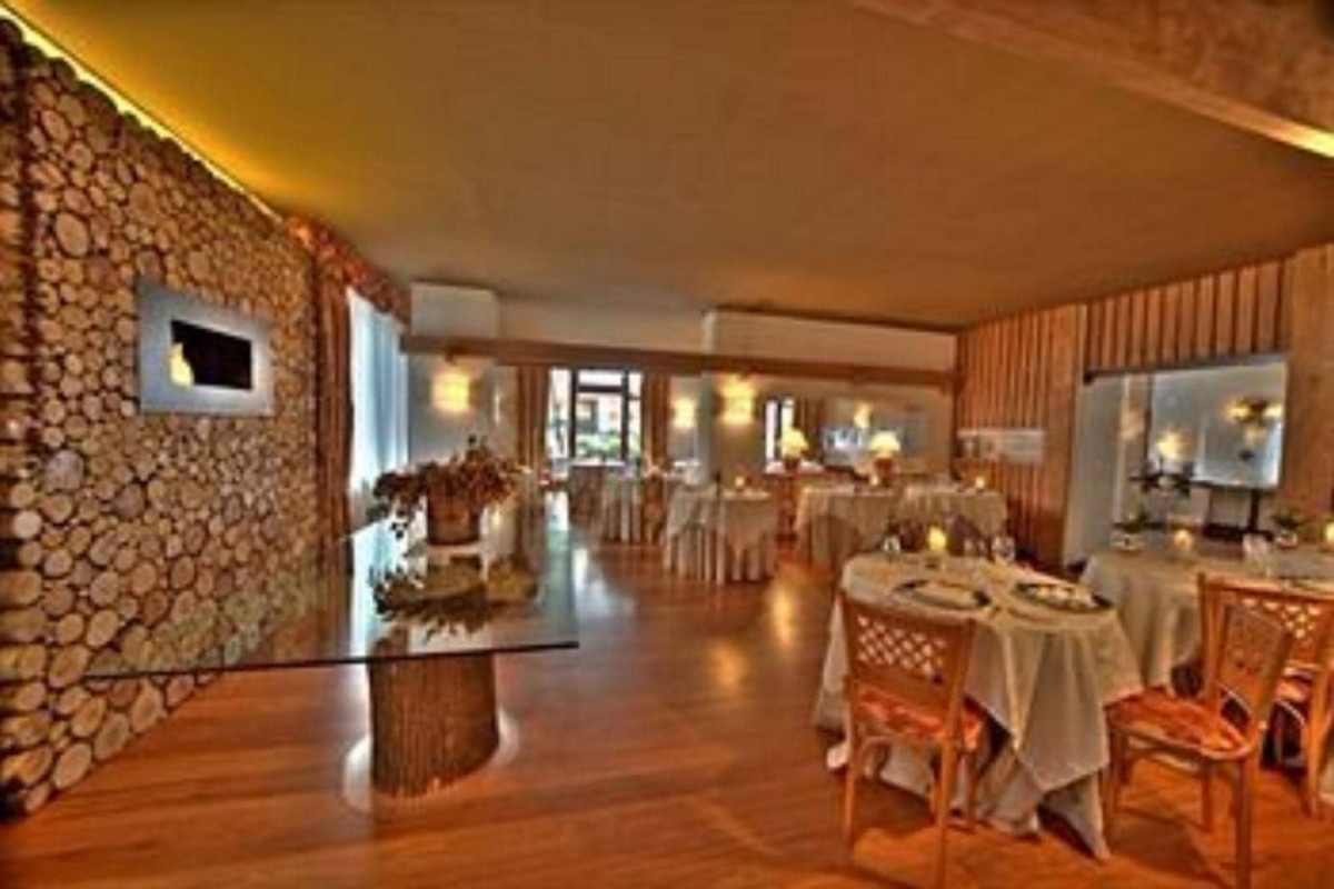 HOTEL CRESTA ET DUC