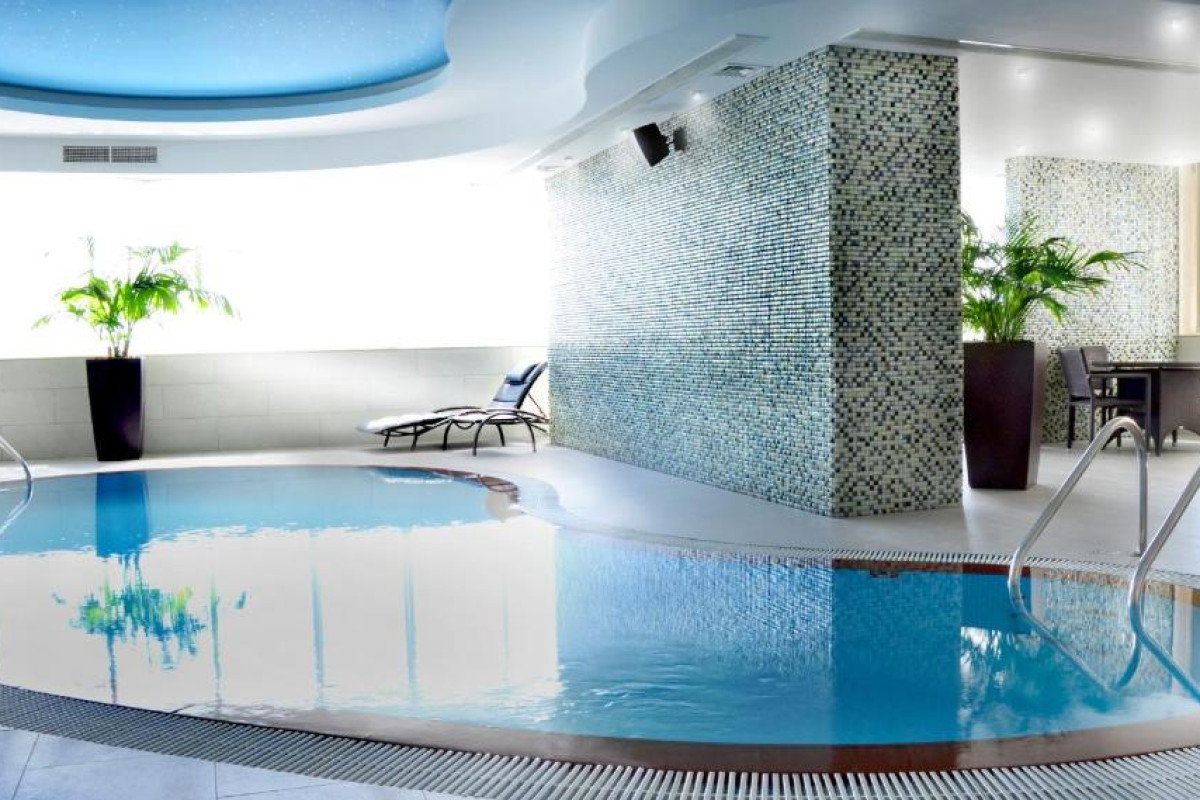 CRISTAL HOTEL ABU DHABI