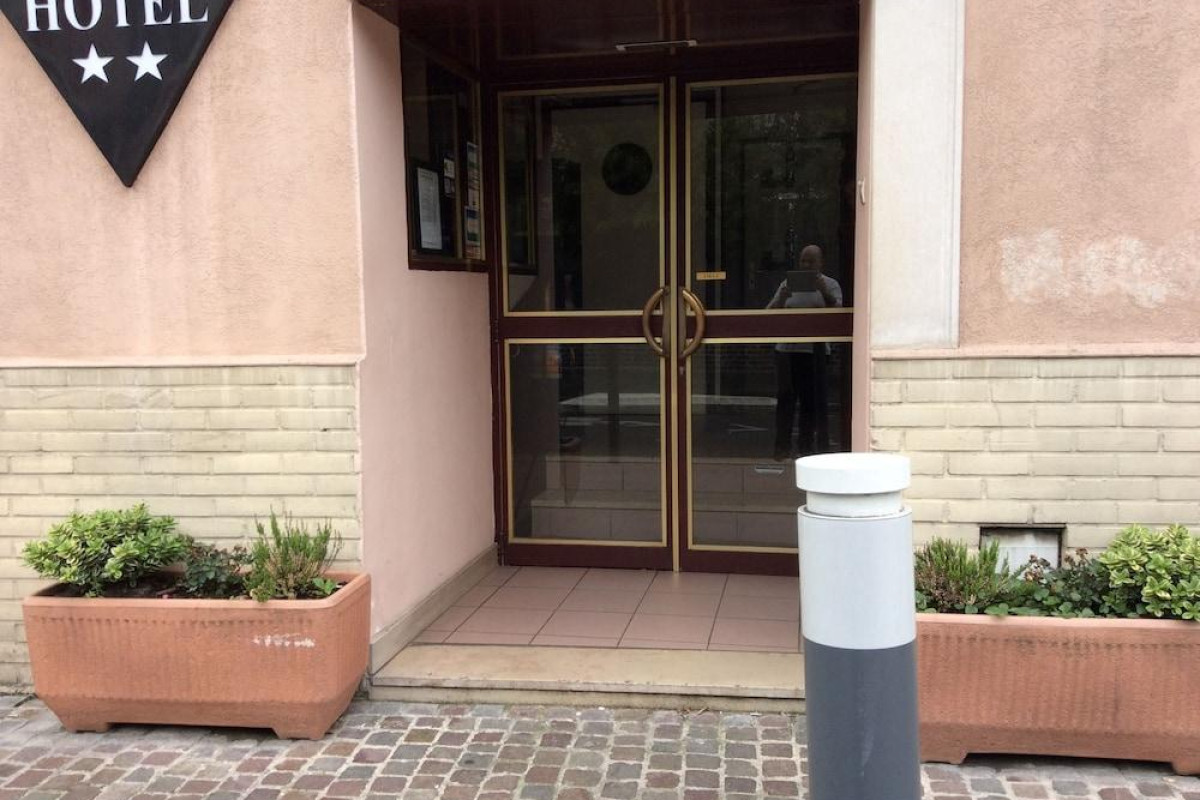 Hotel De La Place