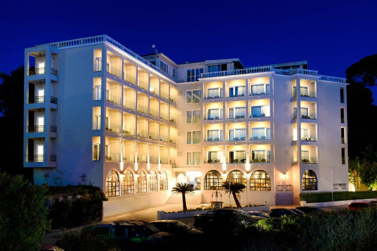 ROYAL GRAND HOTEL