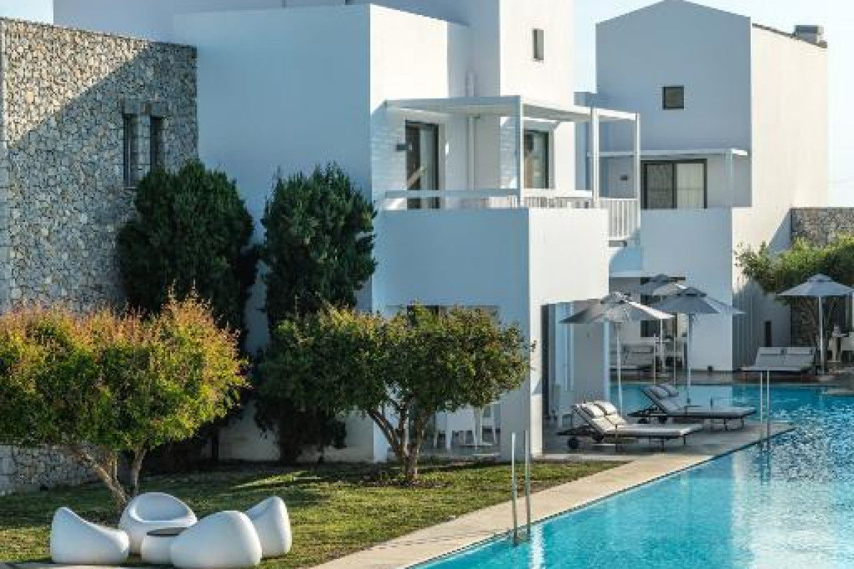 Diamond Deluxe Hotel Adults Only