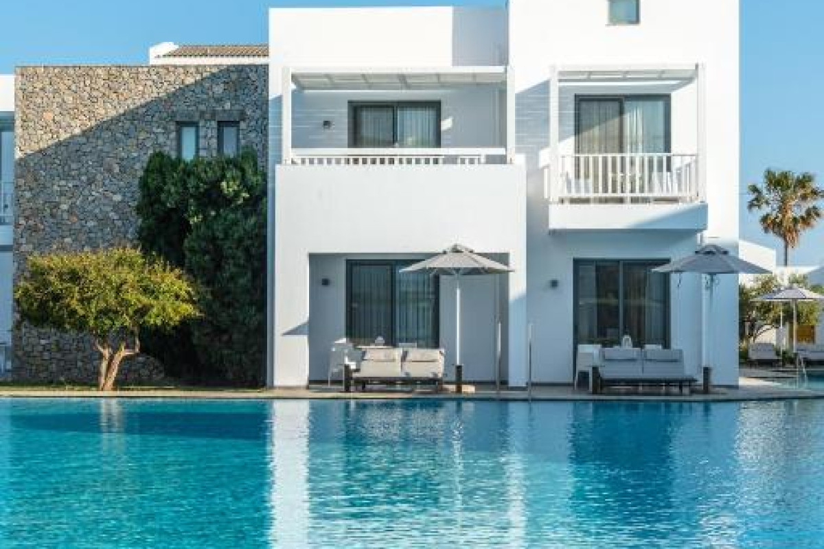 Diamond Deluxe Hotel Adults Only