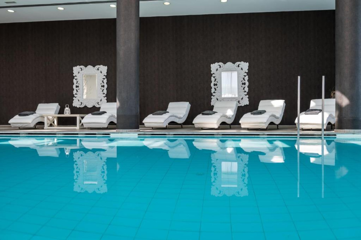 Diamond Deluxe Hotel Adults Only
