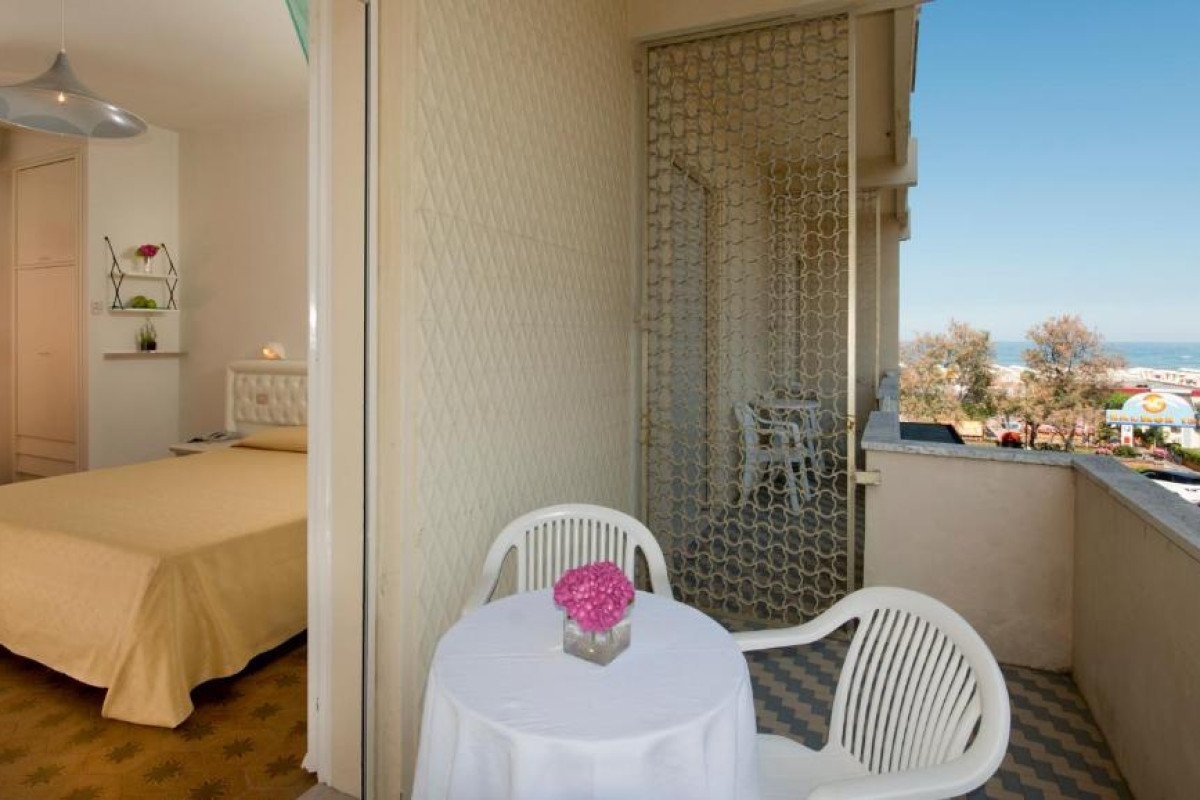 Hotel Diplomatic