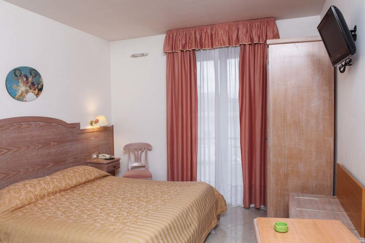 DONATELLO HOTEL