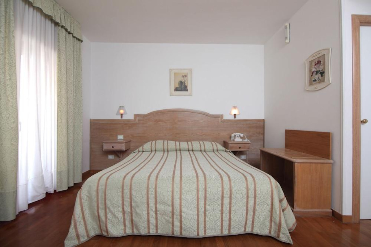 DONATELLO HOTEL
