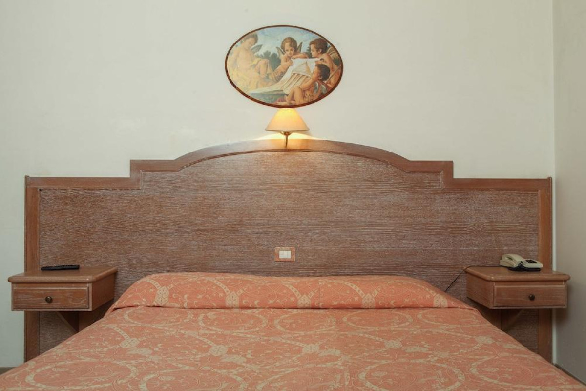 DONATELLO HOTEL