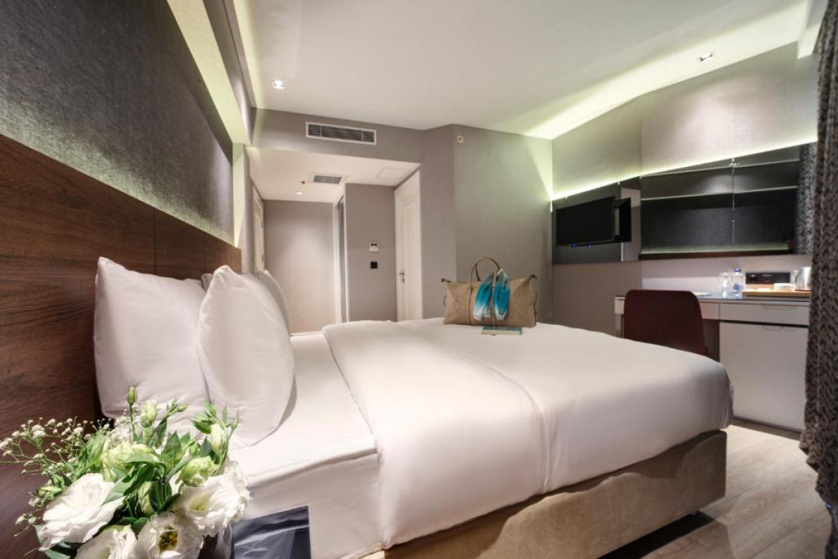 DORA PERA HOTEL