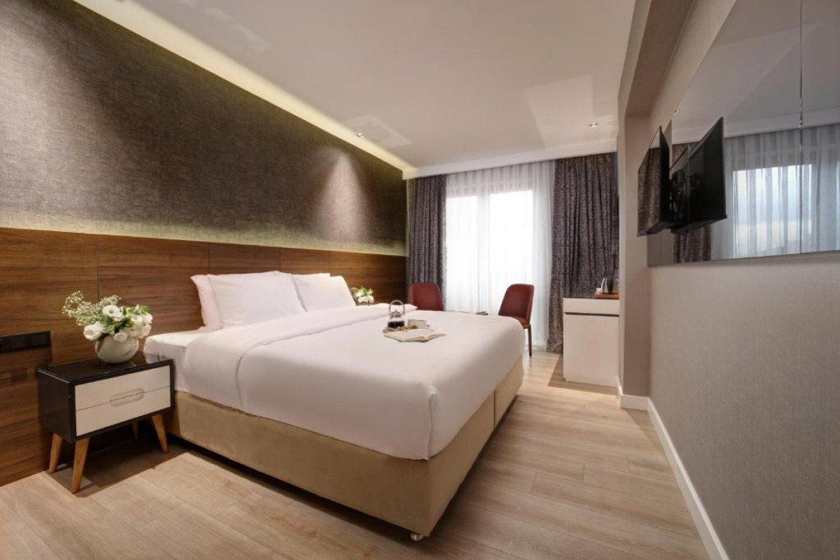 DORA PERA HOTEL