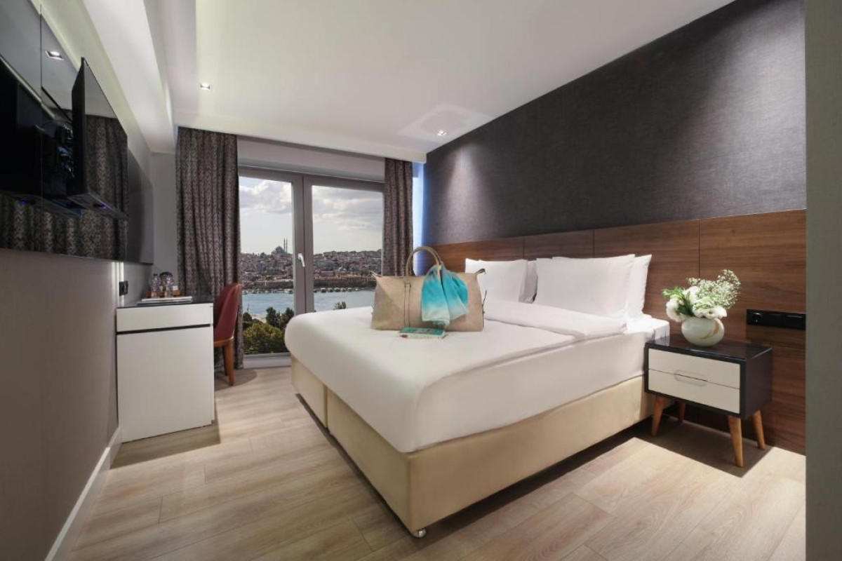 DORA PERA HOTEL