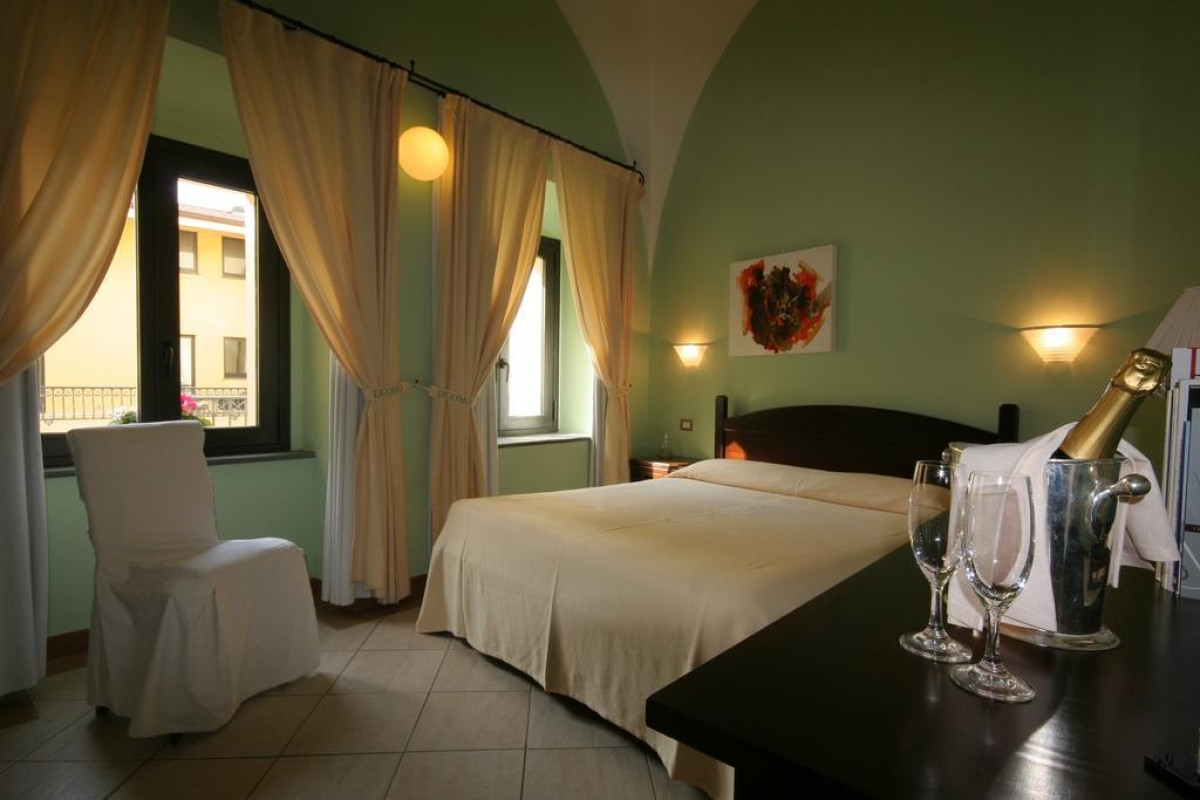 HOTEL DUOMO