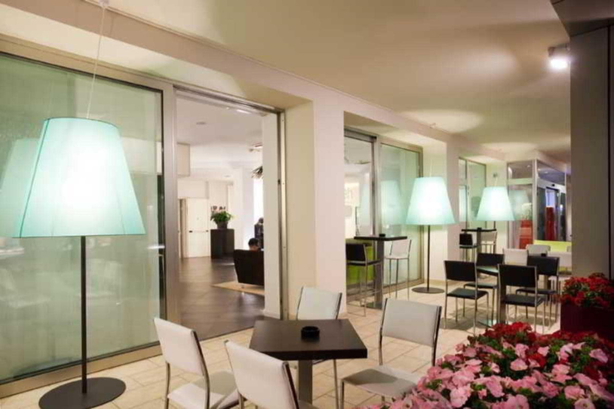 EDEN HOTEL