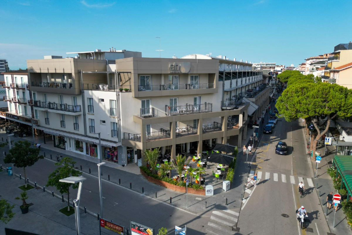 EDEN HOTEL