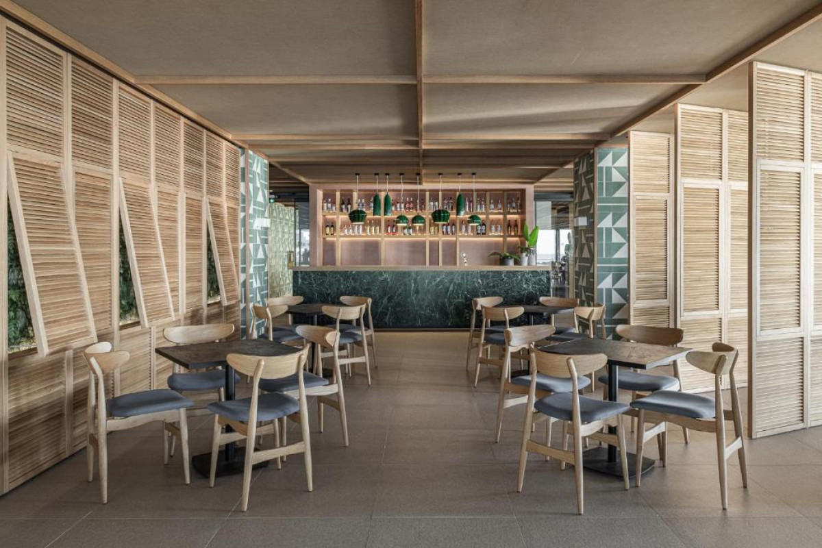 Hotel Eden Roc Resort