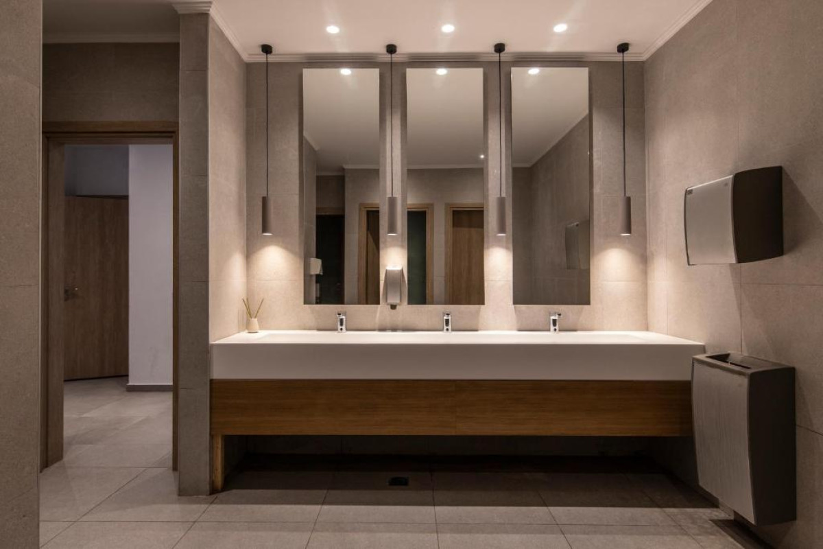 Hotel Eden Roc Resort