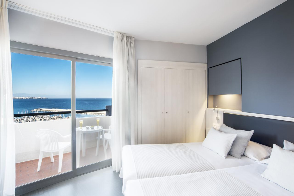 Hotel El Puerto by Pierre Vacances