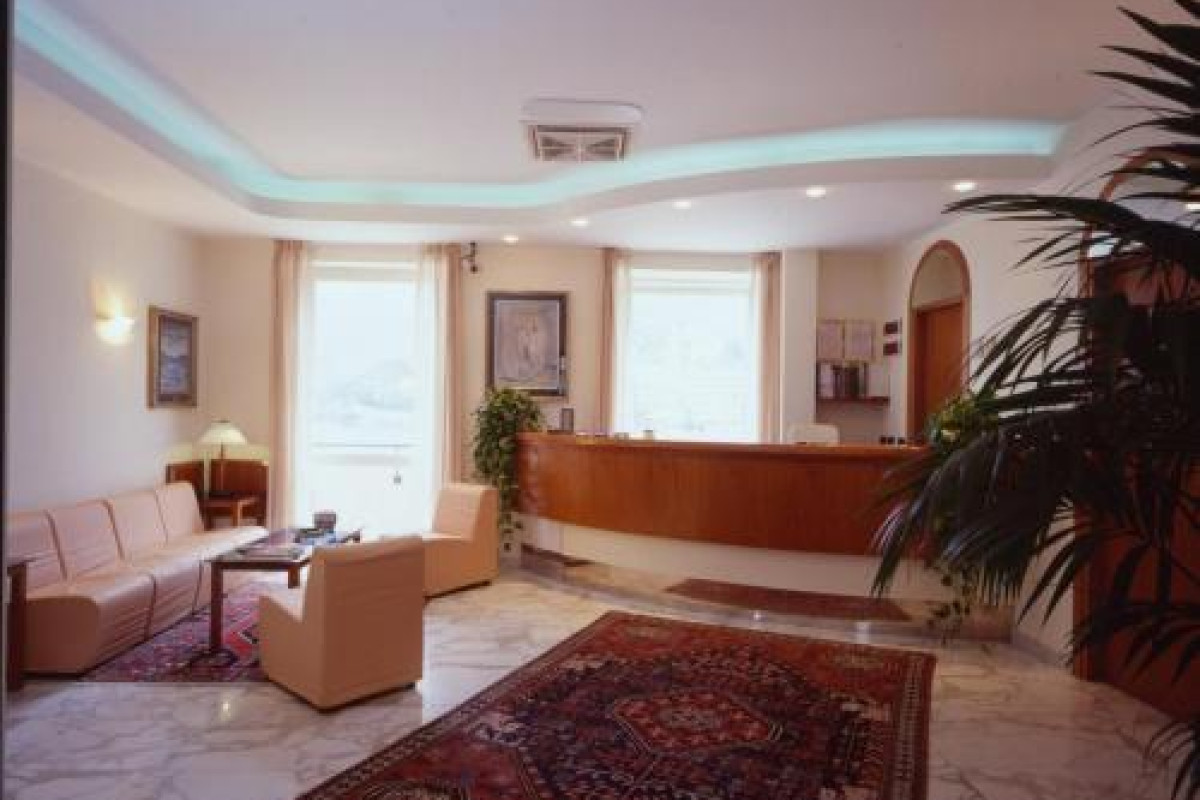 Hotel Elena