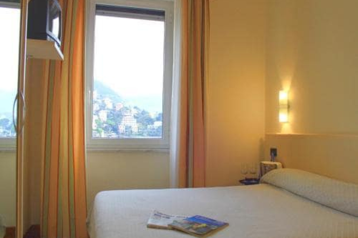 Hotel Elena