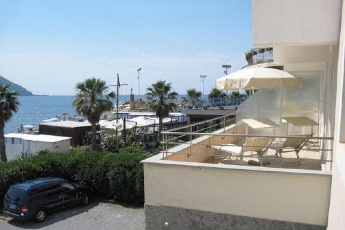 Hotel Elena
