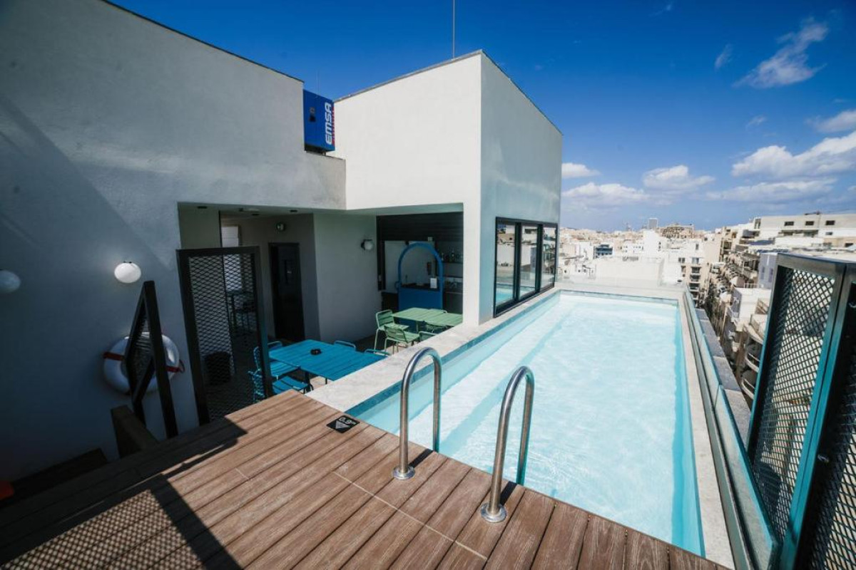 Hotel Eleven by Warren Collection