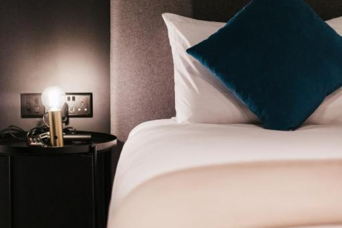 Hotel Eleven by Warren Collection