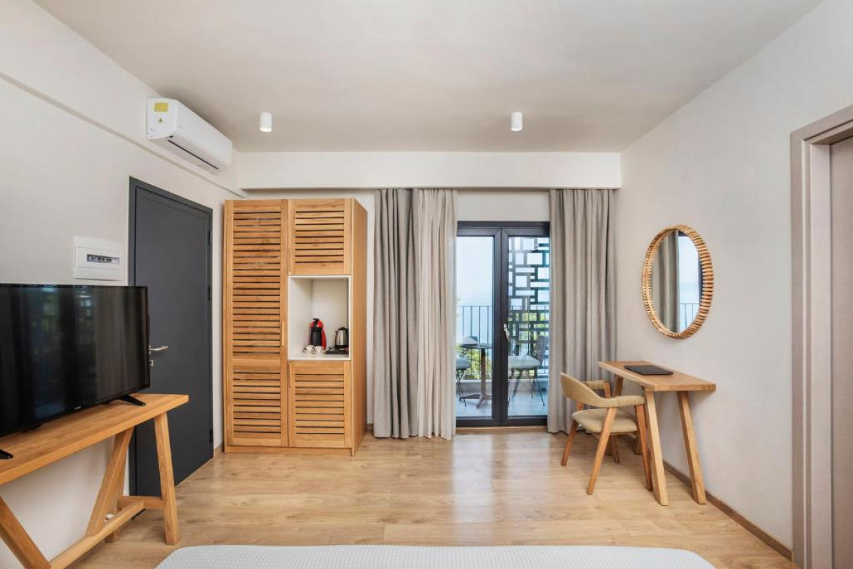 Hotel Elies 33 Bio Retreat (Adults Only 16+)
