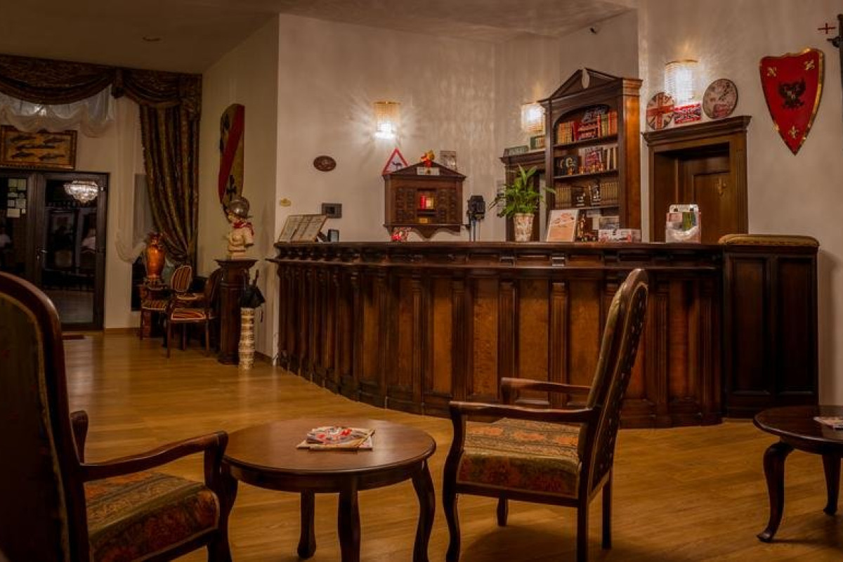 Hotel Emire