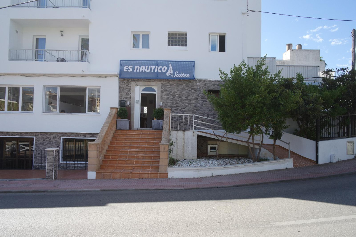 Hotel Es Nautico Suites
