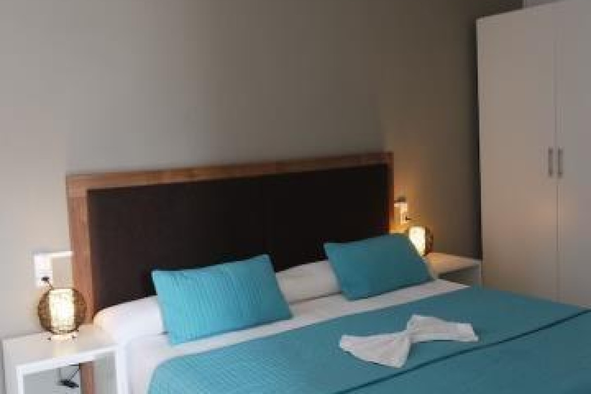 Hotel Es Nautico Suites
