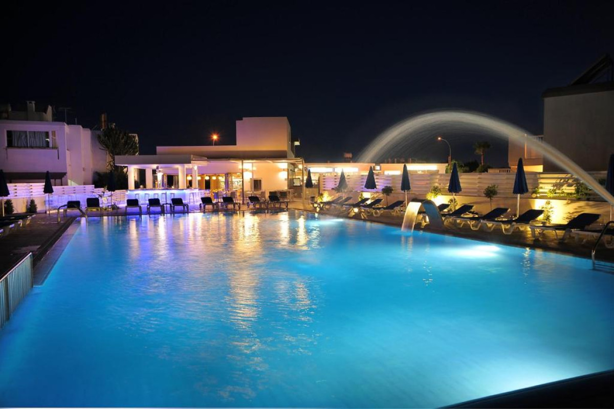 Hotel Euronapa Apartments