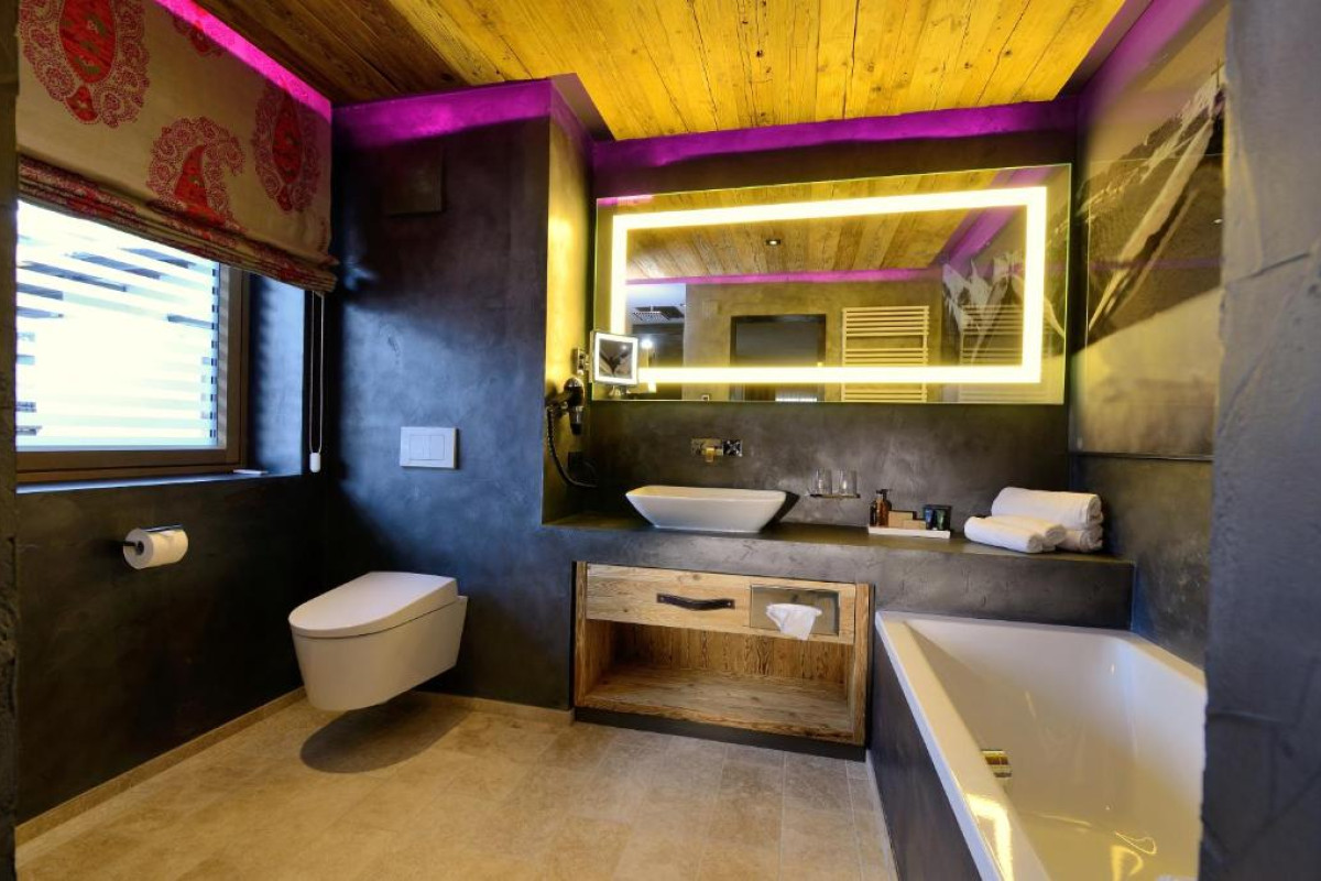 Hotel Eva Village