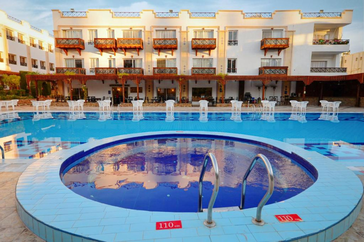 FALCON NAAMA STAR HOTEL_