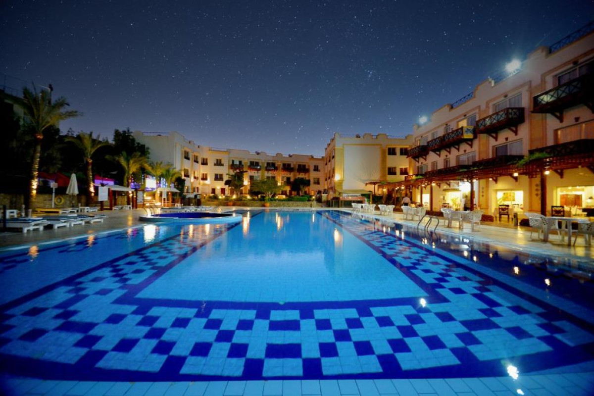 FALCON NAAMA STAR HOTEL_