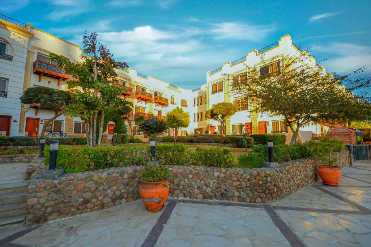 FALCON NAAMA STAR HOTEL_