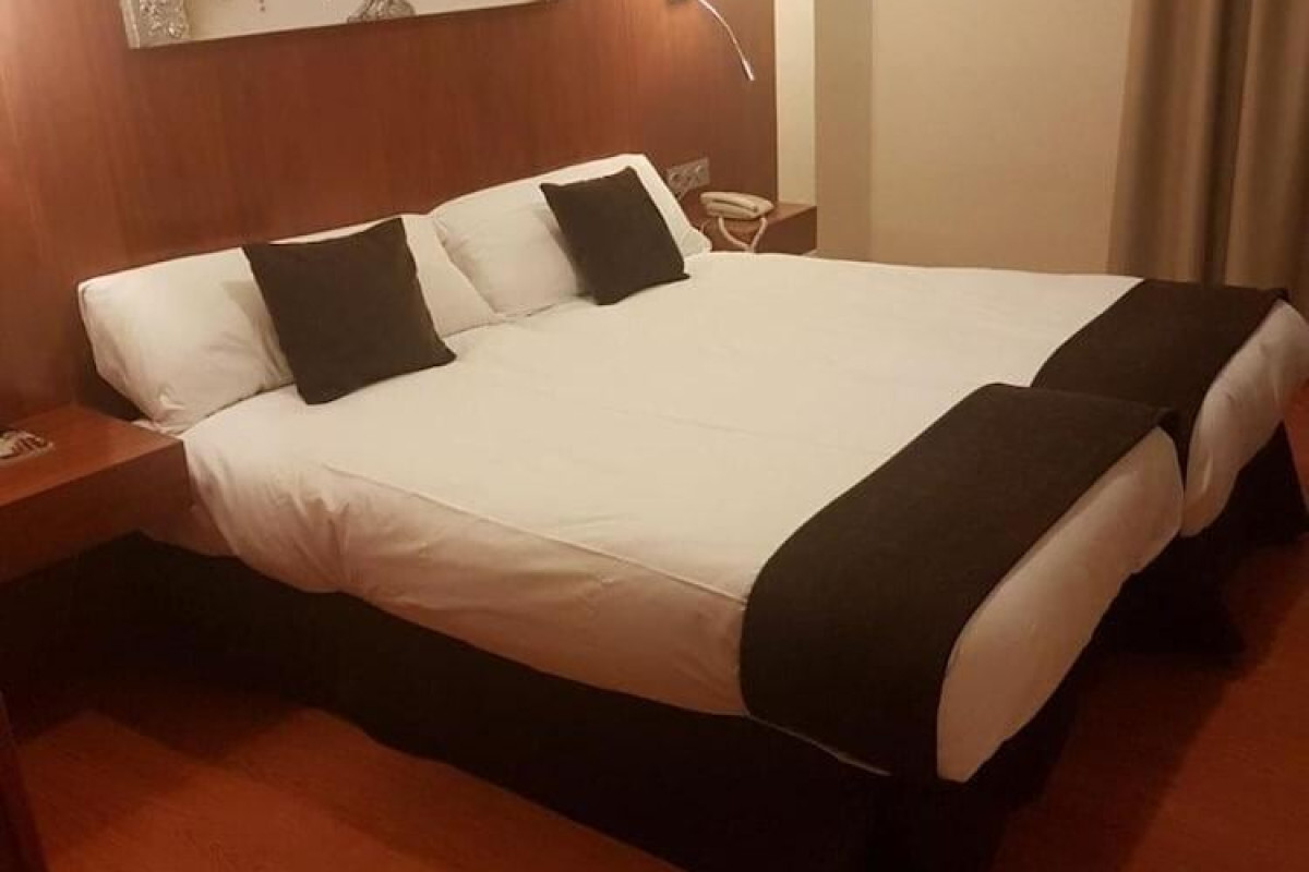 Hotel Familia Conde